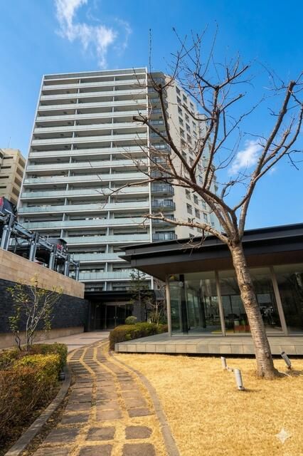Bannberu Rufon Tatsumi 2SLDK Apartment for Sale in Koto, Tokyo - Thumbnail 2