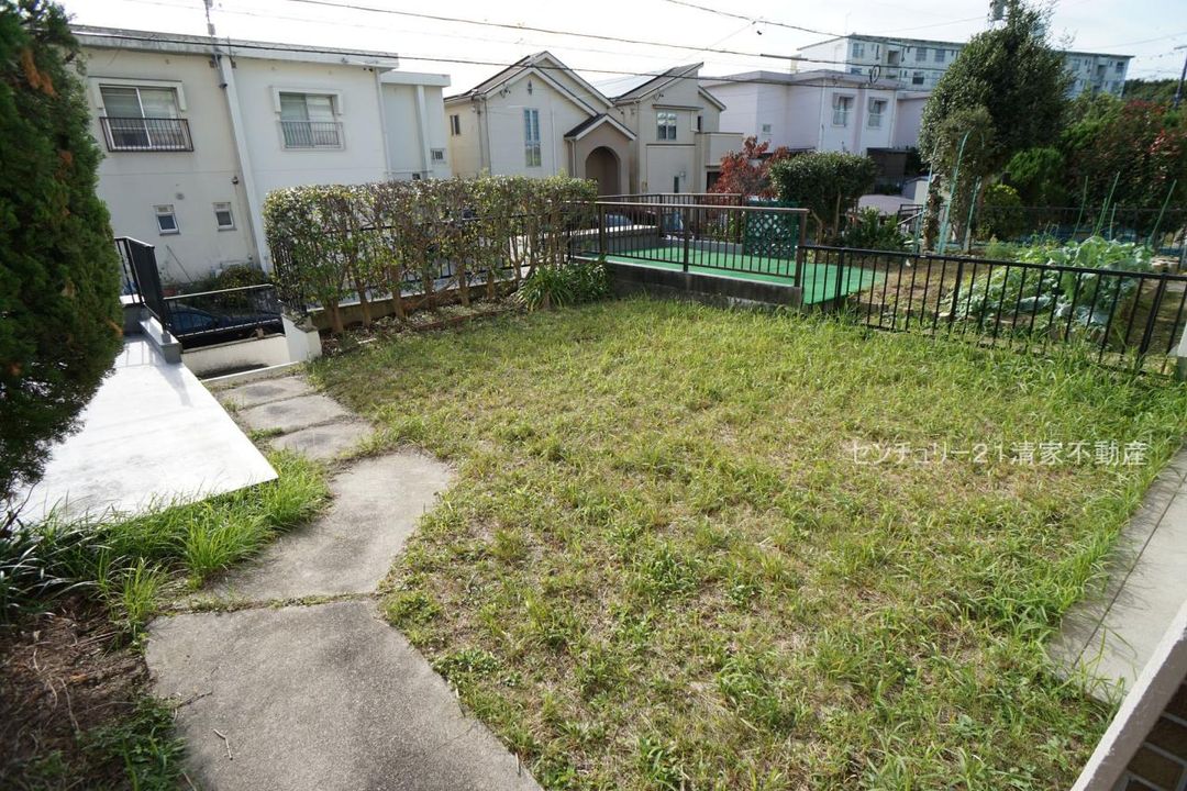 3LDK House for Sale in Kasugai, Aichi with Garden and Free Parking - Image 11