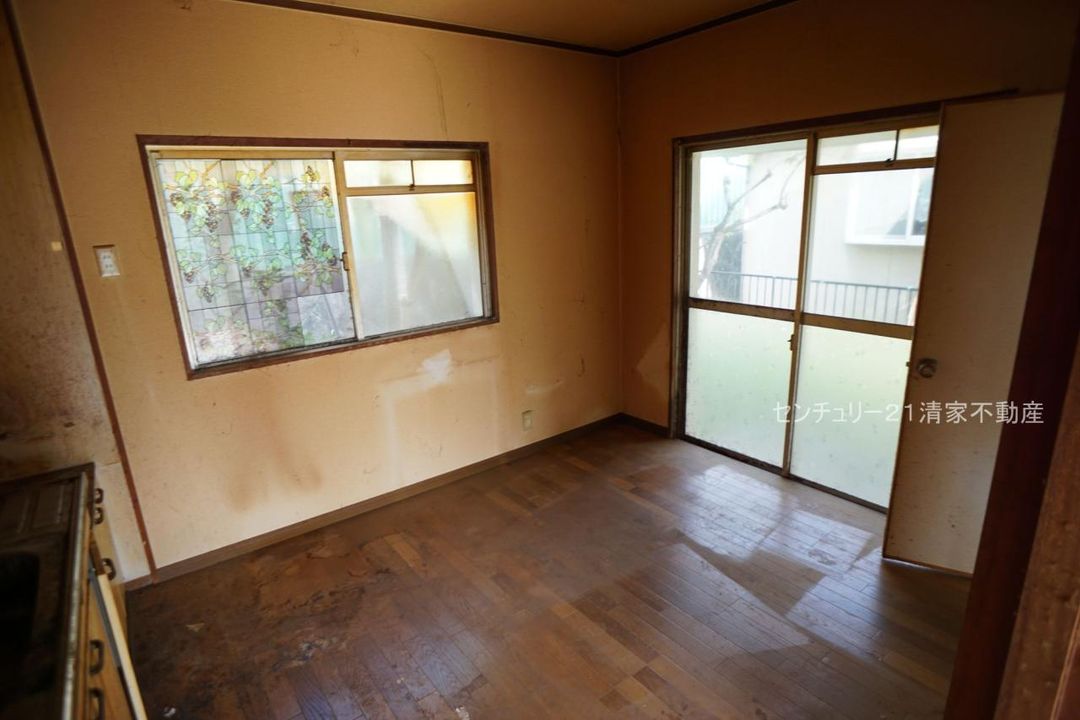 3LDK House for Sale in Kasugai, Aichi with Garden and Free Parking - Image 22