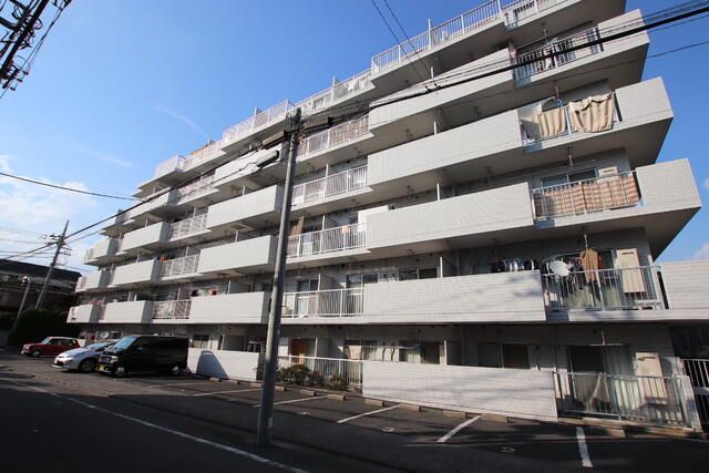 3K Apartment for Rent in Higashimurayama, Tokyo - Thumbnail 2