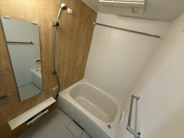 New 2LDK Apartment for Rent in Yokohama's Nagao-dai - Thumbnail 4
