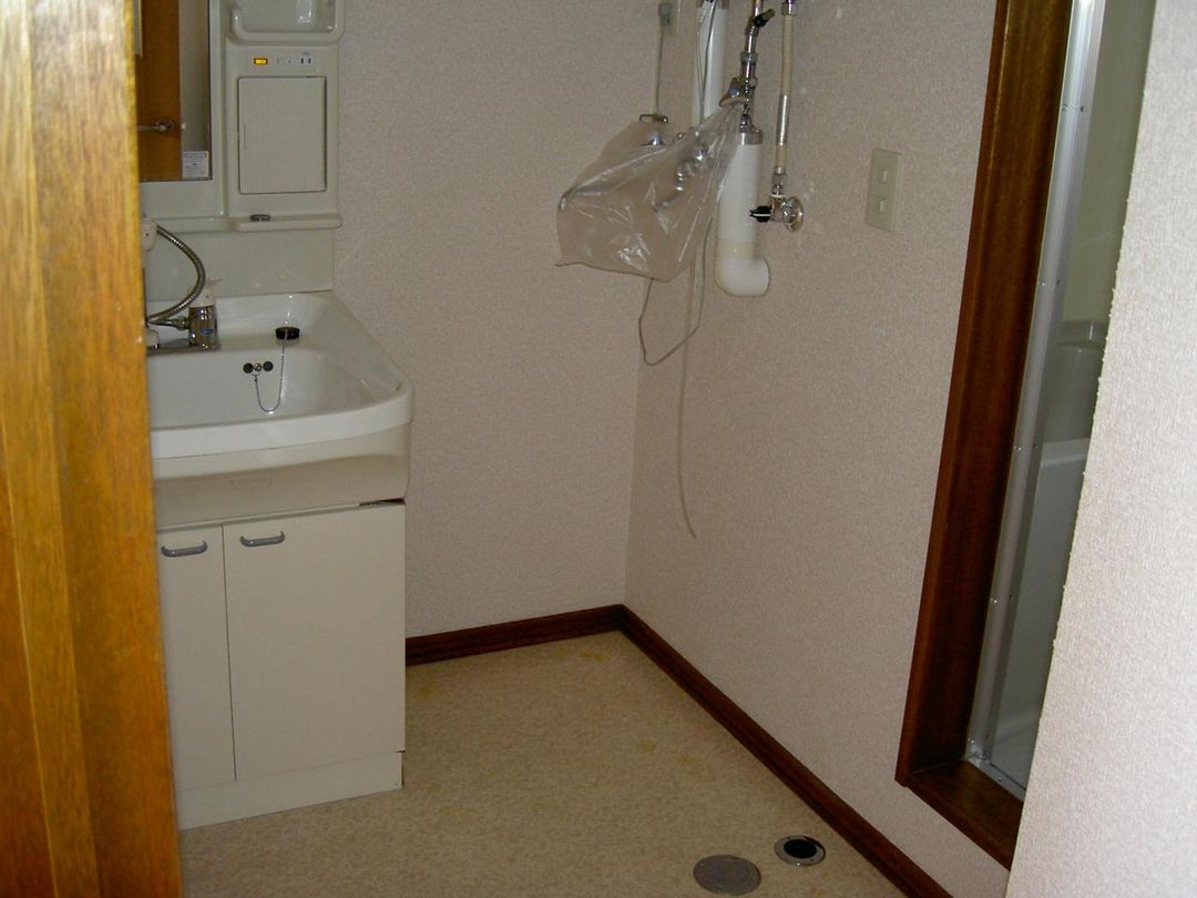 3LDK Terrace House for Rent in Obihiro, Hokkaido - Thumbnail 4