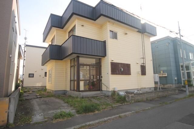 5LDK House for Sale in Sapporo Nishi Ward, Hokkaido - Thumbnail 2