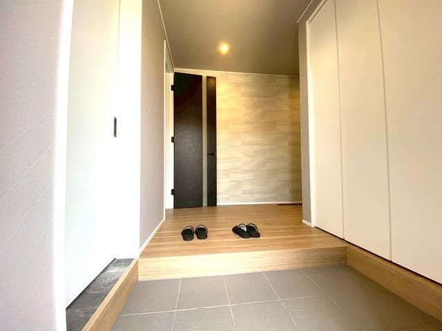 Modern 3LDK House in Kumamoto with Solar Power & Parking - Thumbnail 2