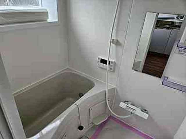 Terrace House for Rent with Shop Potential in Hino, Tokyo - Thumbnail 4