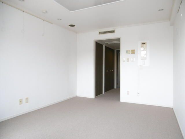 Musashino City Studio Apartment for Rent near Mitaka Station - Thumbnail 3