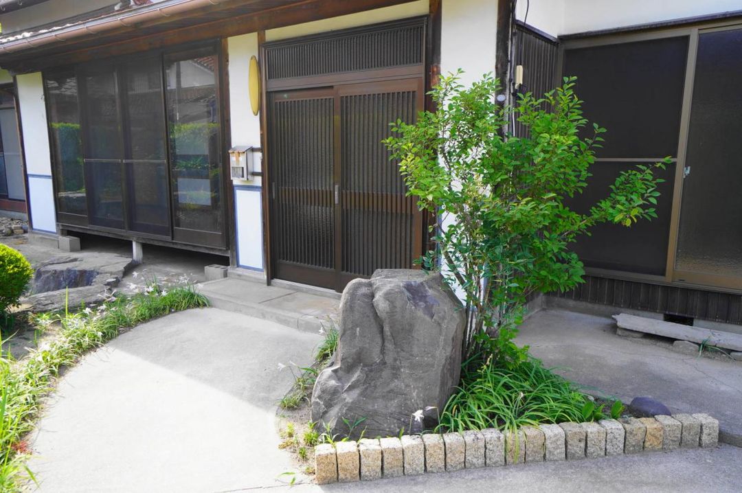 5DK House for Sale in Sakaiminato, Tottori - 313 sqm Land - Thumbnail 3