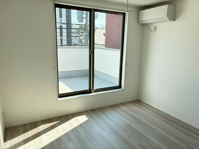 Newly Built 3SLDK House for Rent in Itabashi, Tokyo - Thumbnail 2