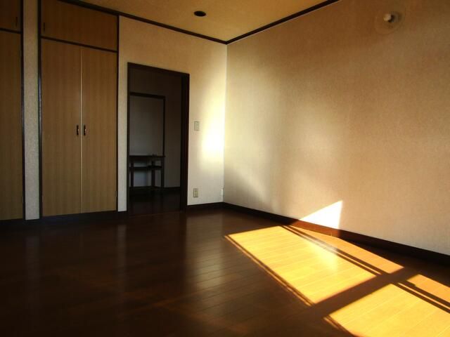 2DK Apartment for Rent near Kamitsu Ushiku Station, Ichihara - Thumbnail 3