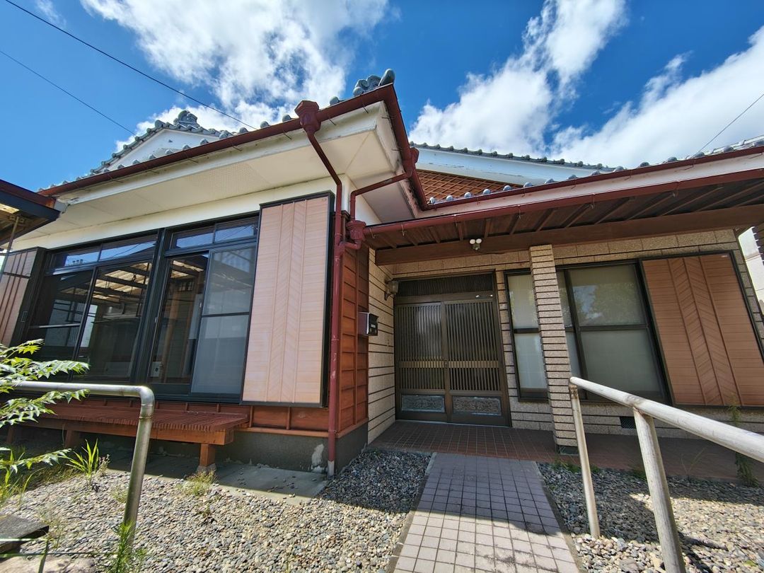4DK Detached House for Sale in Kadogawa, Miyazaki - Image 7
