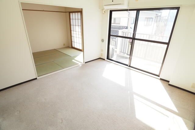 3LDK Apartment for Sale in Ome, Tokyo - 61.61㎡ - Thumbnail 2