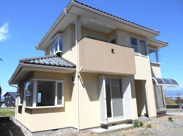 4LDK Detached House for Sale in Minami-Alps City, Yamanashi - Thumbnail 2