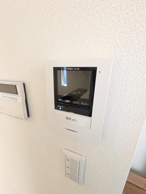 3LDK House for Rent in Chuo-ku, Chiba City - Thumbnail 2