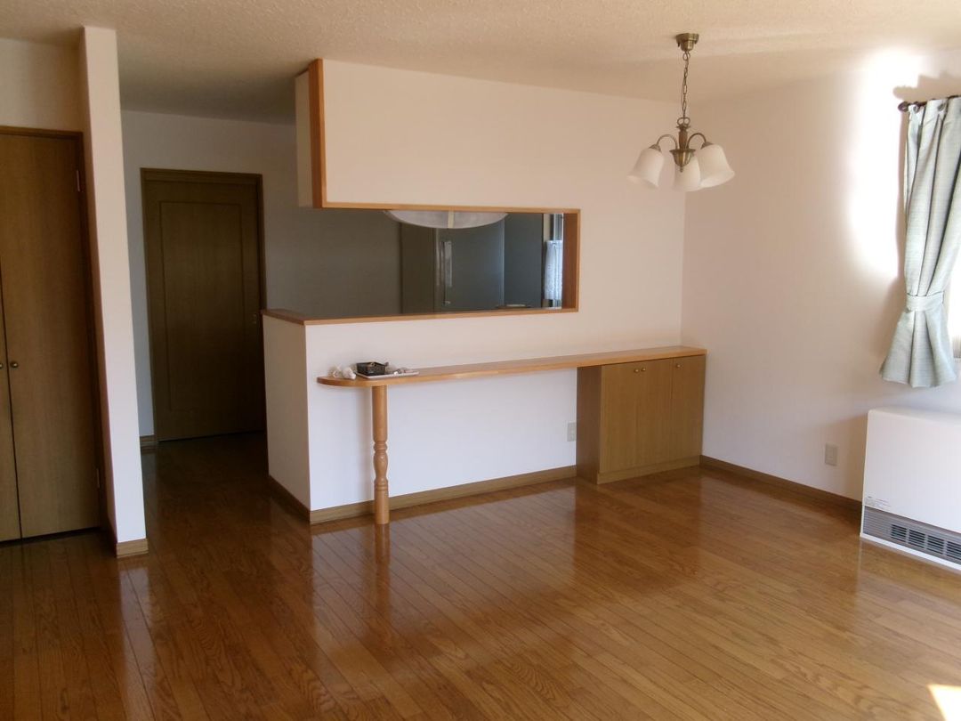 5LDK Detached House for Sale in Takikawa, Hokkaido - Thumbnail 2
