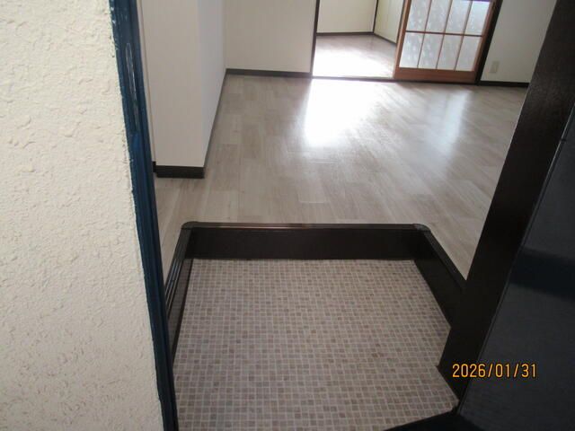 2LDK Apartment in Kunitachi, Tokyo Near JR Nambu Line - Thumbnail 4