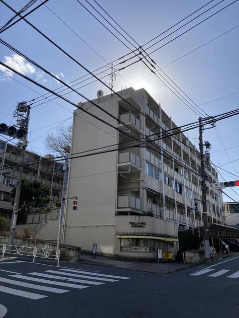2LDK Apartment for Rent in Shibuya, Tokyo - Thumbnail 2