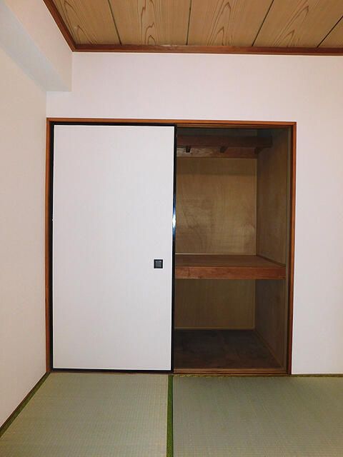 2LDK Apartment for Rent in Sagamihara, Kanagawa - Thumbnail 2