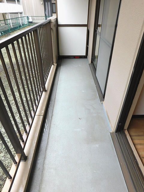 2LDK Apartment for Rent in Sagamihara, Kanagawa - Thumbnail 3