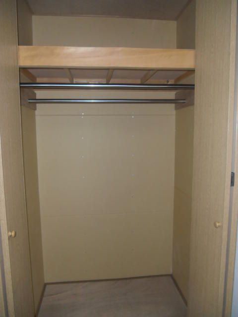 1K Apartment for Rent in Chuo City, Yamanashi - 57,000 Yen - Thumbnail 4