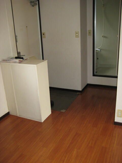 Sakura House 2DK Apartment for Rent in Yotsukaido, Chiba - Thumbnail 4