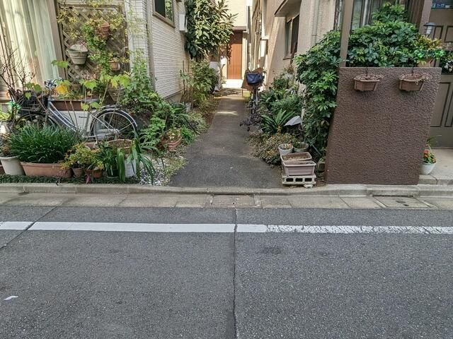8-Unit Apartment Building for Sale in Shinagawa, Tokyo - Thumbnail 3