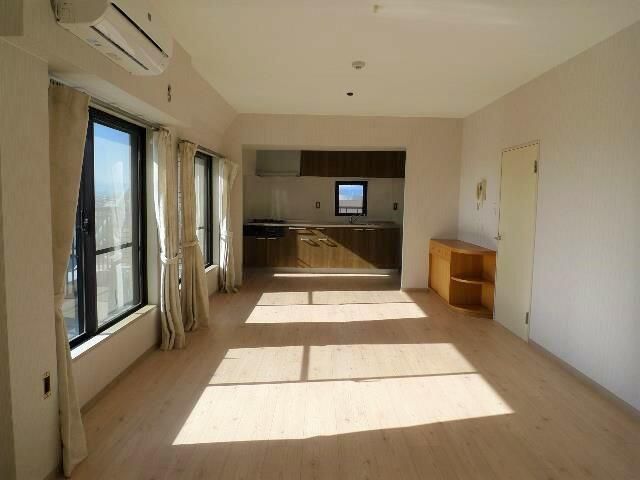 Spacious 4LDK Apartment in Maebashi, Gunma - Thumbnail 4