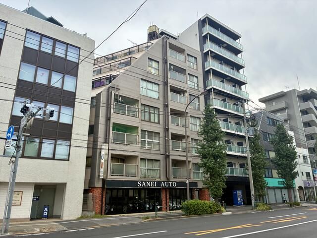 1LDK Apartment for Sale in Shinagawa, Tokyo - 45.19 sqm - Thumbnail 2