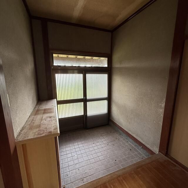 7SDK House for Sale in Oyabe, Toyama with Garden and Parking - Thumbnail 3