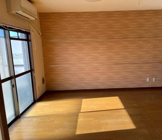 3LDK Apartment for Sale in Kazo, Saitama - 63.65m² - Thumbnail 2