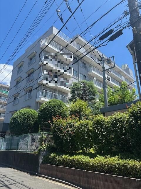 1LDK Apartment for Sale in Yokohama Aoba Ward with Large Balcony - Thumbnail 2