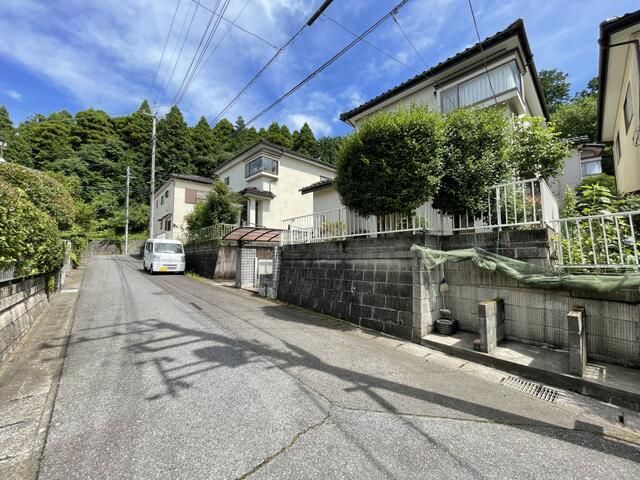 4LDK Detached House for Sale in Sanmu City, Chiba - Thumbnail 2