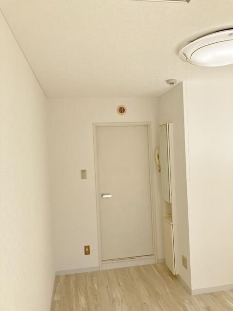Rental Apartment in Sapporo Chuo-ku near Nishi 18-chome Station - Thumbnail 4
