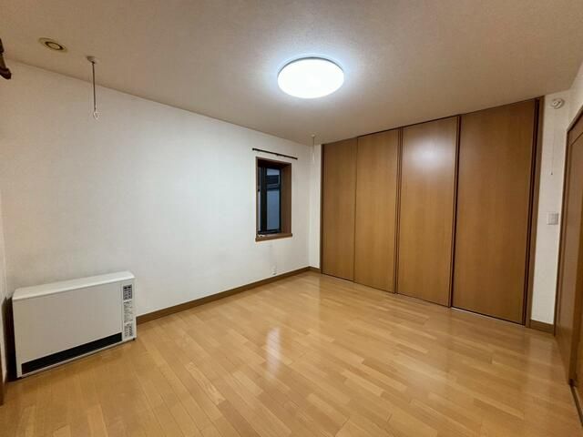3LDK House for Rent in Akita City with Office Use Potential - Thumbnail 4