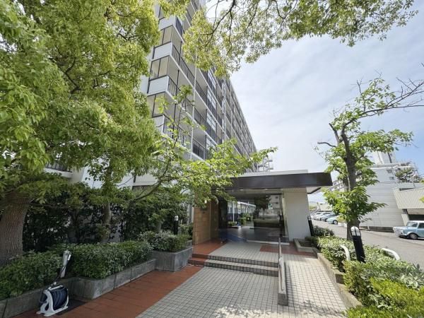 3LDK Condominium for Sale in Hiratsuka, Kanagawa - Thumbnail 2