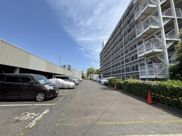 3LDK Condominium for Sale in Hiratsuka, Kanagawa - Thumbnail 4