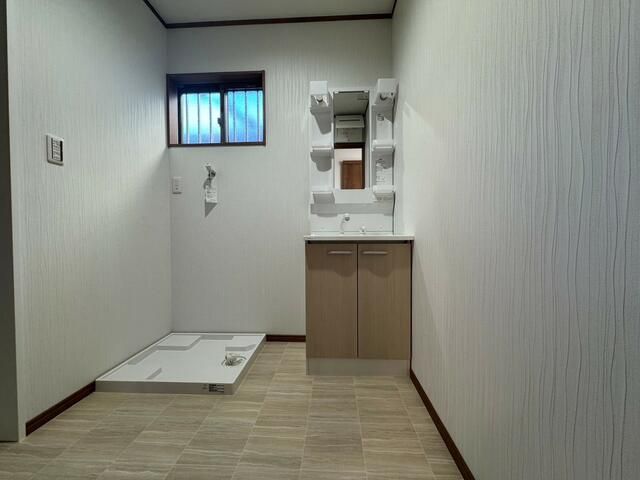 New 2024 Build 1LDK House in Shizuoka's Suruga Ward - Thumbnail 2