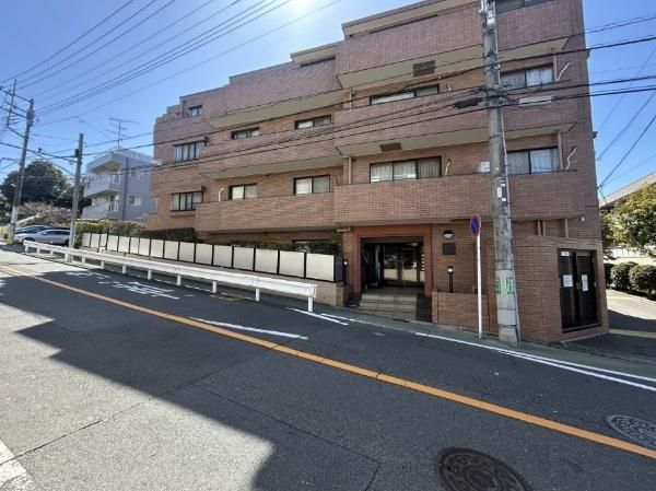 Kaji-ga-Yama View Heights 3LDK Apartment for Sale in Kawasaki - Thumbnail 2