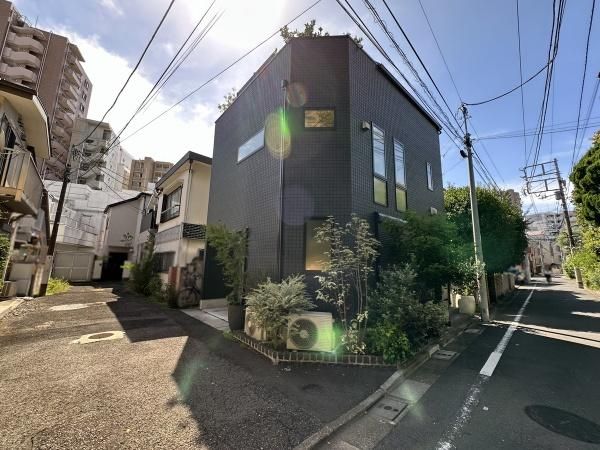 2022 Built 3LDK House in Mejiro, Toshima, Tokyo - Thumbnail 2