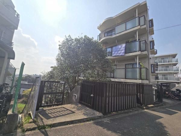 2SLDK Apartment for Sale near Tama-Plaza Station, Yokohama - Thumbnail 2