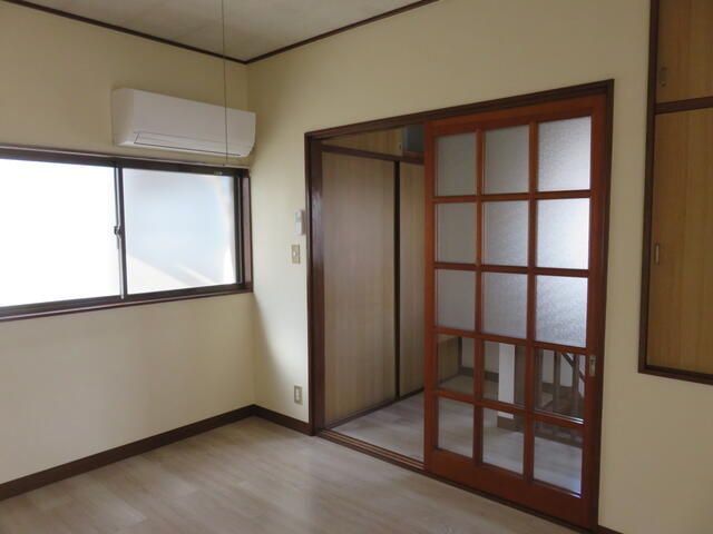 2LDK House for Rent in Shinagawa, Tokyo | Near Togoshi Station - Thumbnail 4