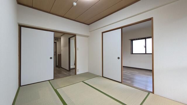 2DK Apartment for Rent near Ichikawa Station, Chiba - Thumbnail 3