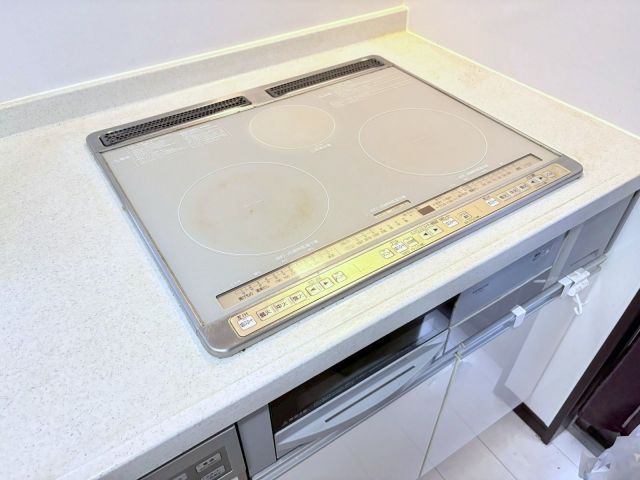 Eco House with Solar & Battery in Kitakyushu's Takamidai - Thumbnail 4