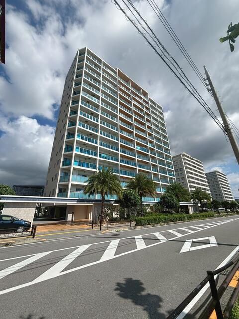 Premist Toyoshiki Sea and Parks 2LDK Condo in Tomigusuku - Thumbnail 3