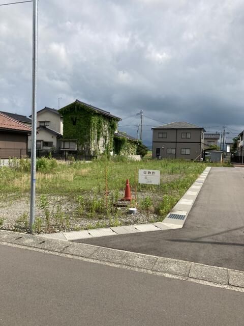 Corner Residential Land Plot for Sale in Kaga City, Ishikawa - Thumbnail 2