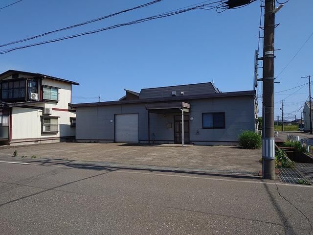 Office Building for Rent in Joetsu, Niigata - 133.4 sqm - Thumbnail 2