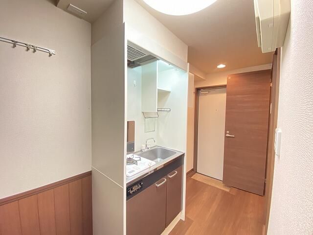 2015 Apartment Building for Sale in Shinjuku, Tokyo - Thumbnail 4