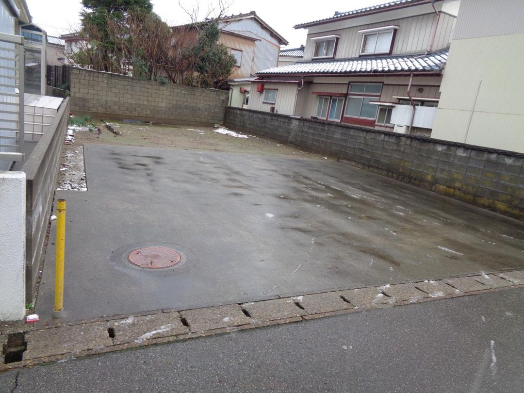 Land for Sale in Niigata City Akiha Ward with Old House - Thumbnail 4