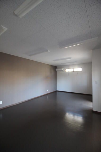 Shop for Rent in Takasaki, Gunma - 38.5 sqm, 2 Parking Spaces - Thumbnail 2