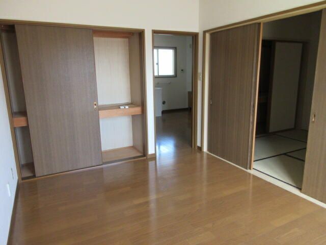 2DK Apartment for Rent in Oshu City, Iwate - Thumbnail 2