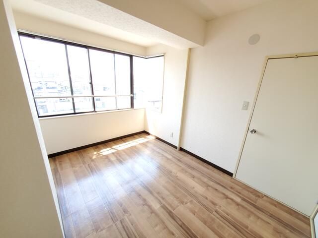 3DK Apartment for Rent in Oyama City, Tochigi - Thumbnail 2